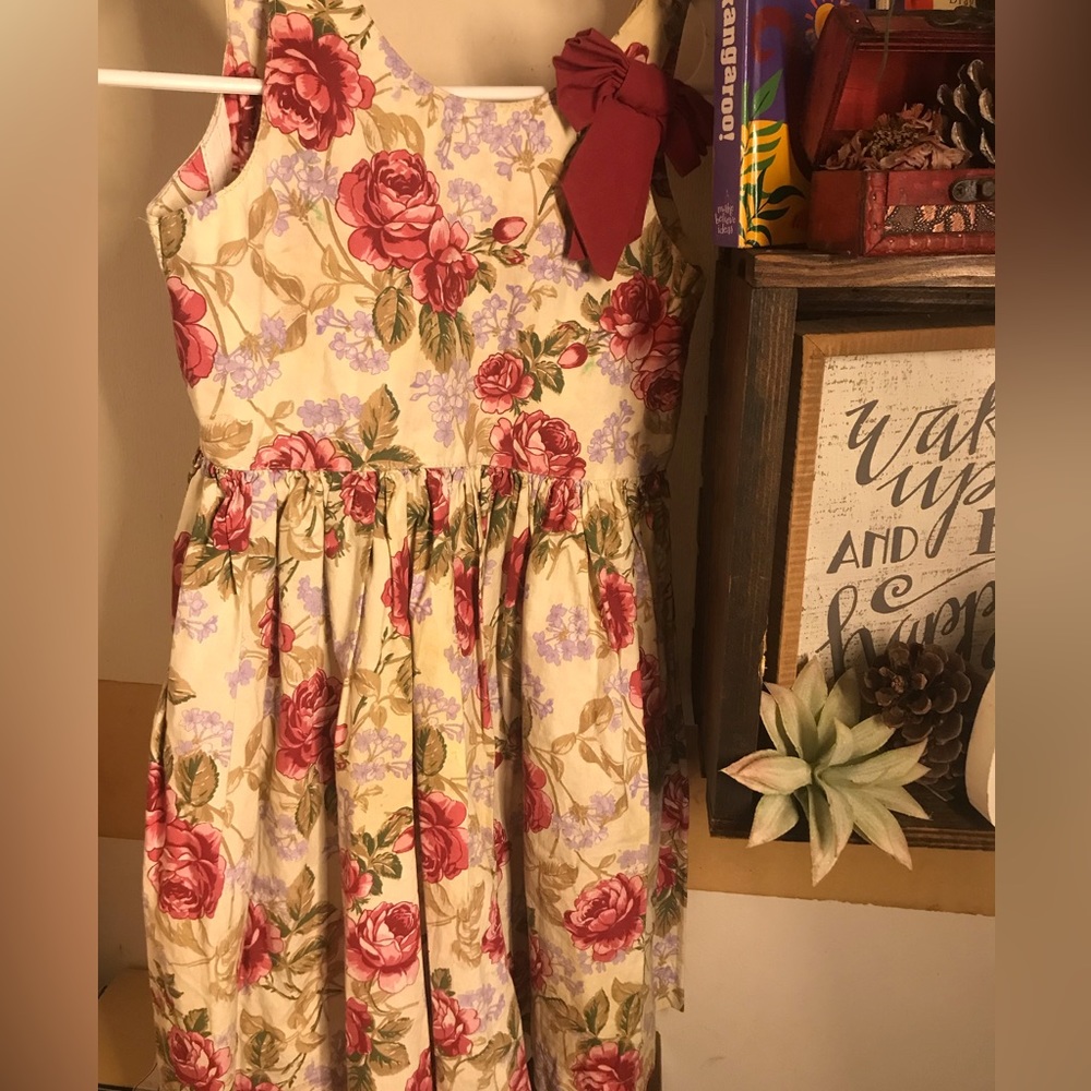 Girls dress size 7
